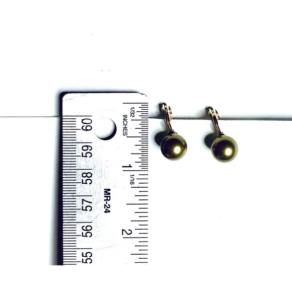 VTG Monet Gold Faux Pearl Clip On Earrings - Picture 3 of 3